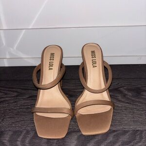 MISS LOLA Tan Sandals